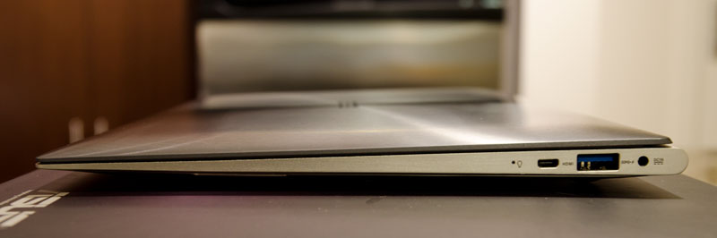 ASUS UX21 Right